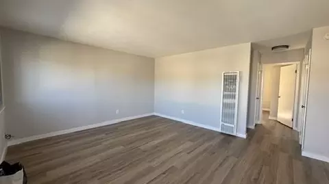 11 Spruce St #15, Millbrae, CA 94030