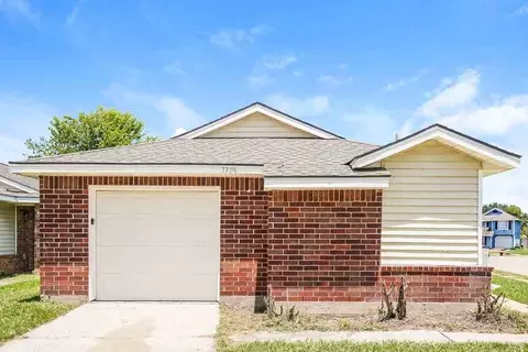 7706 Ellis Dr, Missouri City, TX 77489