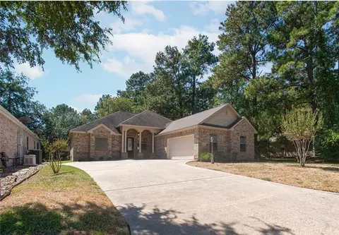 93 Wick Willow Rd, Montgomery, TX 77356