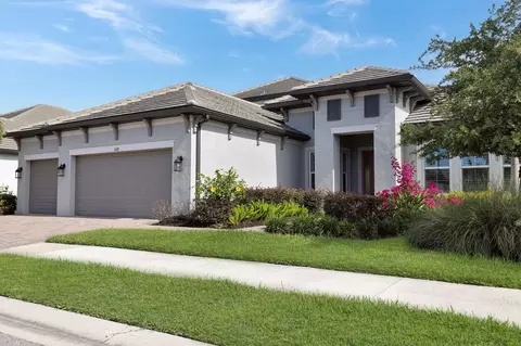 6133 Lungo Lago Dr, Sarasota, FL 34241