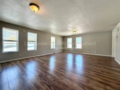 273 E Forest Ave #6, Muskegon, MI 49442
