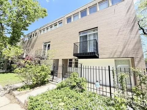 5557 S Harper Ave, Chicago, IL 60637