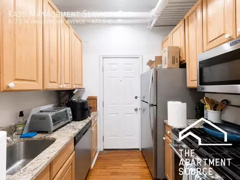 w wrightwood ave, Chicago, IL 60614