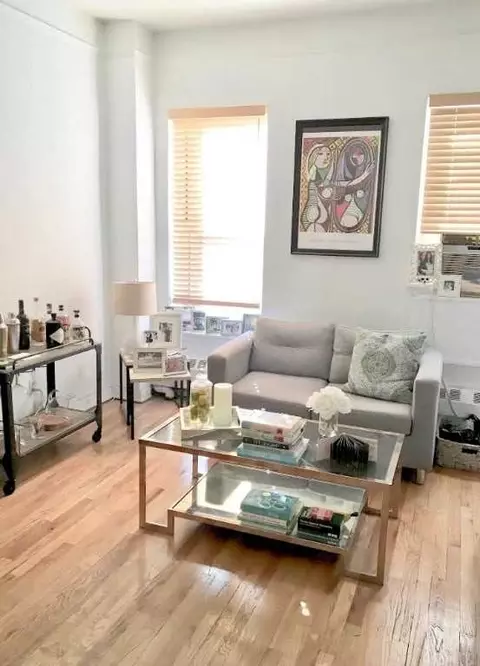 1555 2nd Ave #4R, New York, NY 10028