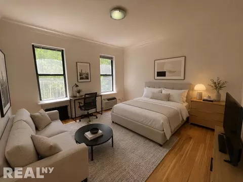 241 E 46th St #4D, New York, NY 10017