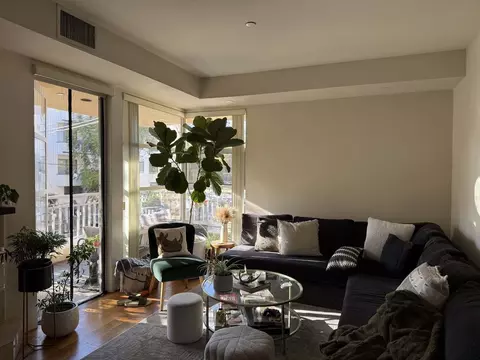 424 S Holt Ave #101, Los Angeles, CA 90048