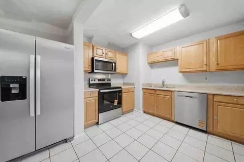 8037 Crescent Rd, Norfolk, VA 23505