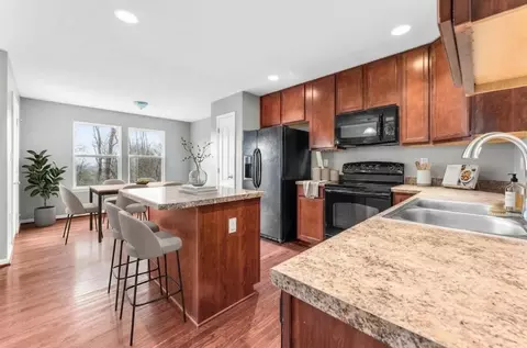 109 Birds Eye View Dr, Westover, WV 26501