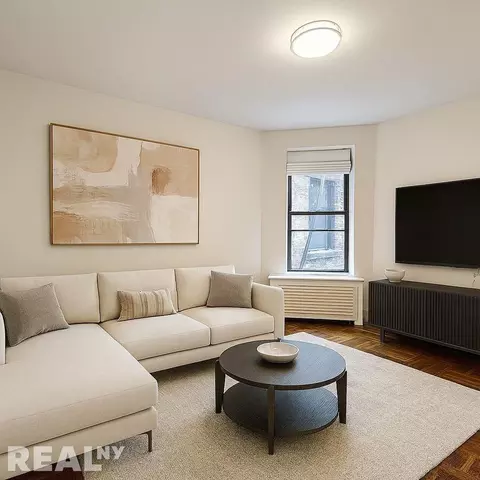 109 E 88th St #4B, New York, NY 10128
