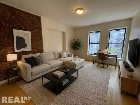48 W 73rd St #3C, New York, NY 10023