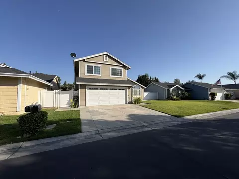 28561 Foxboro Ln, Highland, CA 92346