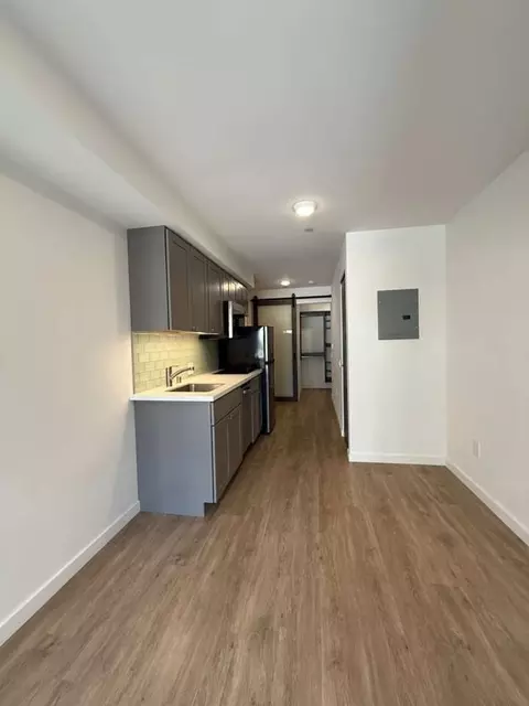 1532 Howard St #402, San Francisco, CA 94103