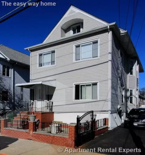 122 Willis Ave, Medford, MA 02155