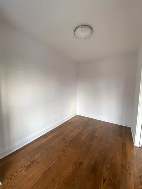 240 E 82nd St #12B, New York, NY 10028