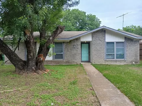 12109 Bishop Dr, Balch Springs, TX 75180