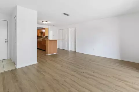 3461 Clark Rd, Sarasota, FL 34231