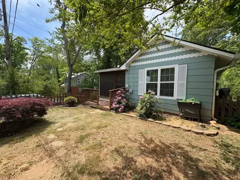 10 Spring Dr, Asheville, NC 28806