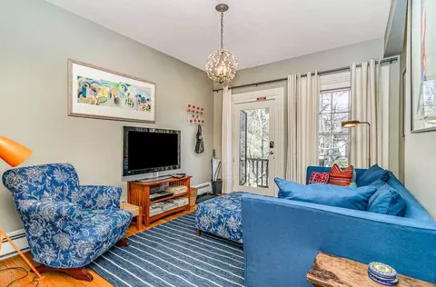 115 Sedgwick St #1524672P, Boston, MA 02130