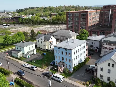 14 Crown St #2W, New Britain, CT 06053