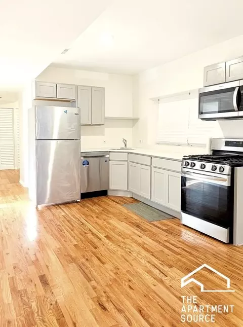 1638 W 18th Pl #1R, Chicago, IL 60608