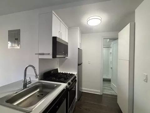 145 E 16th St #3X, New York, NY 10003