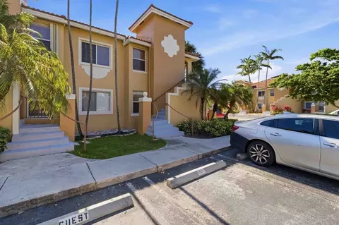 621 NW 78th Ter #206, Pembroke Pines, FL 33024