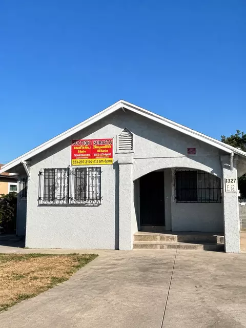 1327 W 94th St #4, Westmont, CA 90044