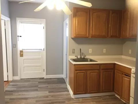 318 Granite St #1, Quincy, MA 02169