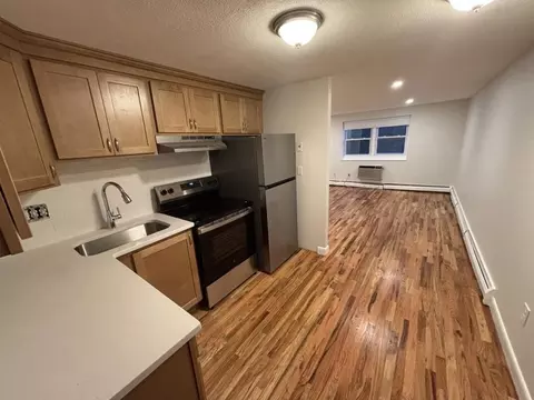 89 E Squantum St, Quincy, MA 02171