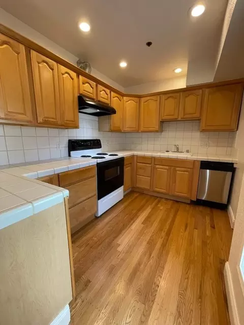 988 Potrero Ave #C, San Francisco, CA 94110