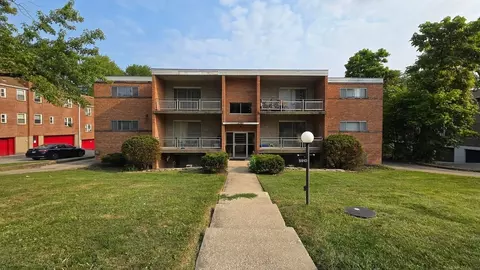 5910 Belmont Ave #3, Cincinnati, OH 45224