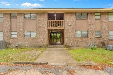 5340 La Roche Ave #4, Savannah, GA 31404