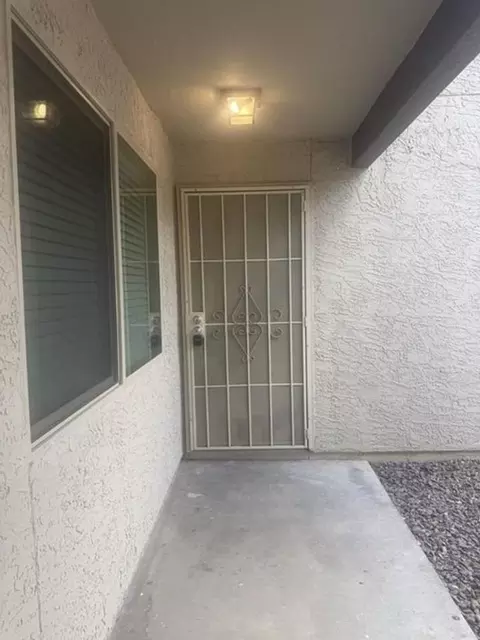 520 N Stapley Dr #116, Mesa, AZ 85203