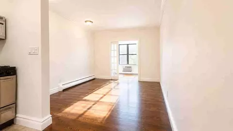 322 W 14th St #4BB, New York, NY 10014