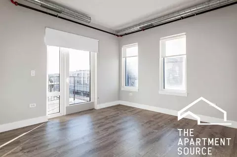 941 W Belmont Ave #401, Chicago, IL 60657