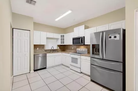 8289 Va Serena, Boca Raton, FL 33433