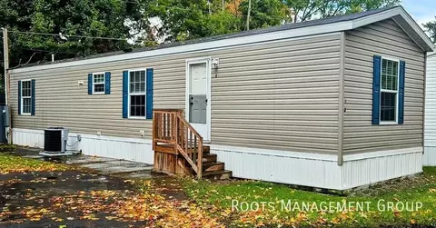 1520 Orange Rd #3, Ashland, OH 44805