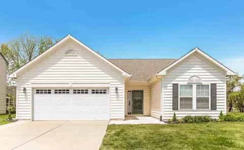 6460 Dusty Laurel Dr, Whitestown, IN 46075