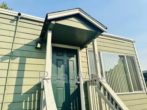 8415 N Fessenden St #10, Portland, OR 97203