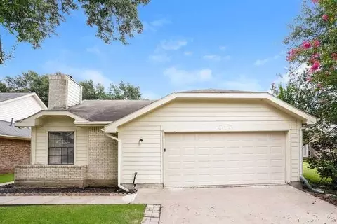 3131 Ashford Bend Dr, Houston, TX 77082