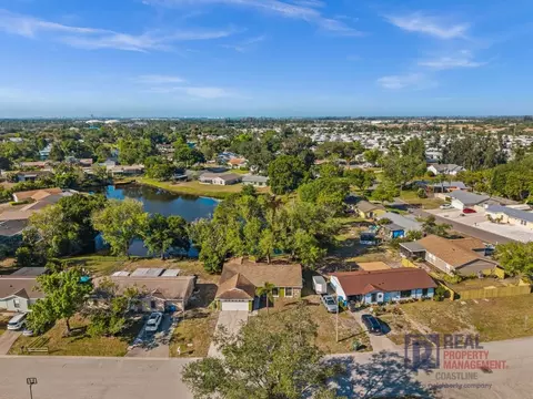 6507 35th Ave W, Bradenton, FL 34209