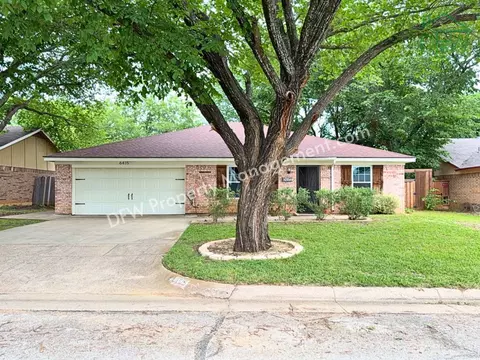 6415 Elm Springs Dr, Arlington, TX 76001