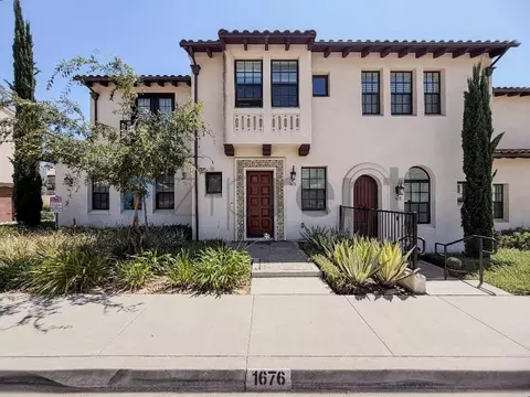1676 3rd St, Duarte, CA 91010