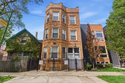 2348 W Moffat St #3R, Chicago, IL 60647