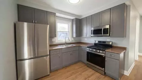 2717 N Rutherford Ave, Chicago, IL 60707