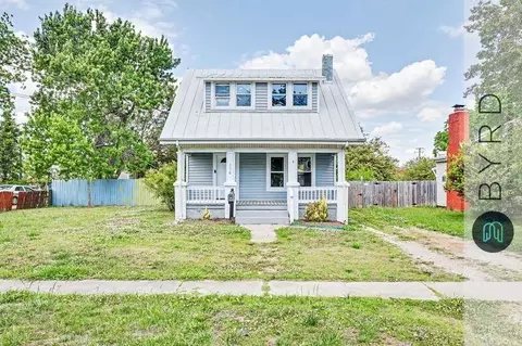 114 Lee Ave, Colonial Heights, VA 23834