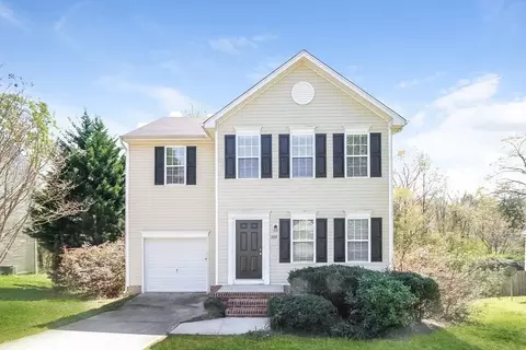 300 Creekview Dr, Kernersville, NC 27284