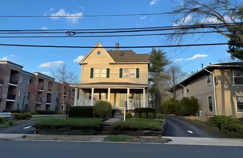 25 Stelton Rd #2, Piscataway, NJ 08854