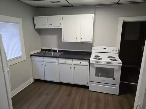 1519 E Washington St, Muncie, IN 47305