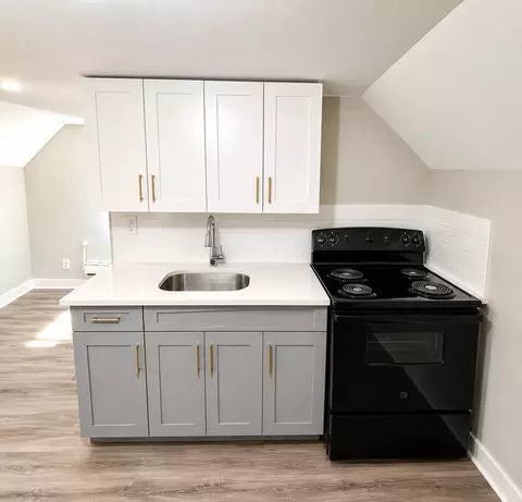 150 Norwood St #1C, Newark, NJ 07106